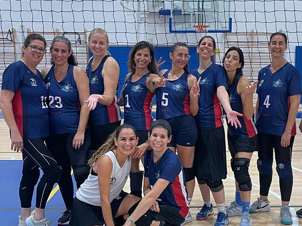 ביגוד HBR Sports בשטח | בית ניר - ביגוד קבוצת הכדורשת של בית ניר