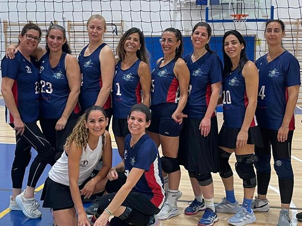 ביגוד HBR Sports בשטח | בית ניר - ביגוד קבוצת הכדורשת של בית ניר