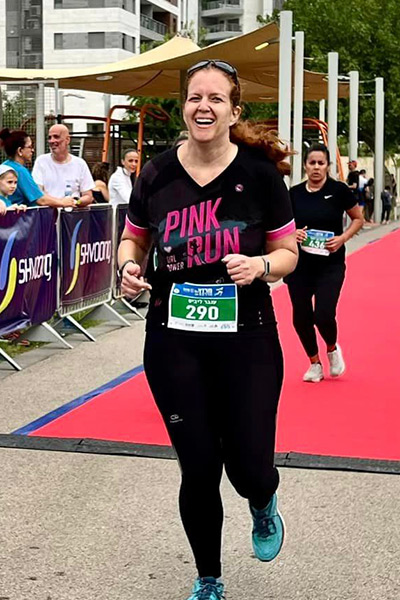 ביגוד ריצה לקבוצת הנשים Pink Run