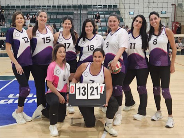 ביגוד HBR Sports בשטח | סלקום - ביגוד לנבחרת הכדורשת של חברת סלקום