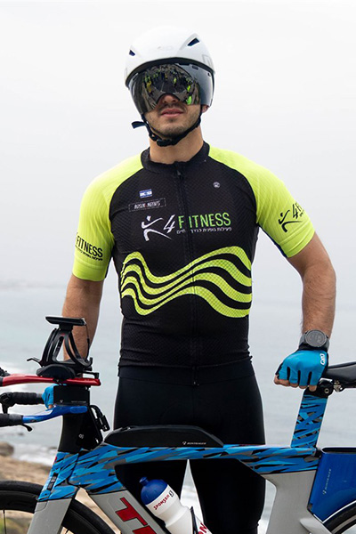 ביגוד HBR Sports בשטח | 4Fitness - ביגוד קבוצת 4Fitness החל מעונת 2023