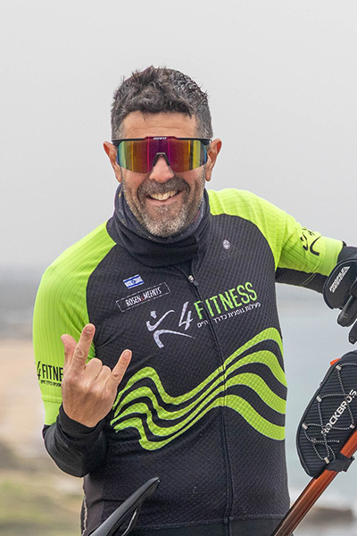 ביגוד HBR Sports בשטח | 4Fitness - ביגוד קבוצת 4Fitness החל מעונת 2023