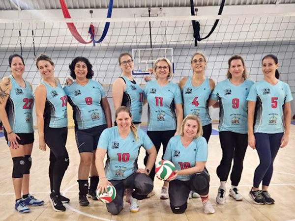 ביגוד HBR Sports בשטח | הפסגה - ביגוד כדורשת לקבוצת הפסגה