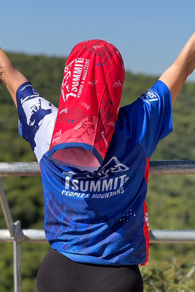 ביגוד HBR Sports בשטח | 7SUMMIT - ביגוד מועדון 7SUMMIT של דניאל וולפסון