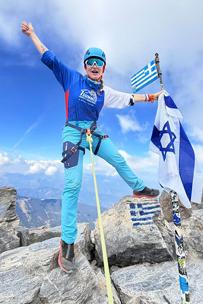 ביגוד HBR Sports בשטח | 7SUMMIT - ביגוד מועדון 7SUMMIT של דניאל וולפסון