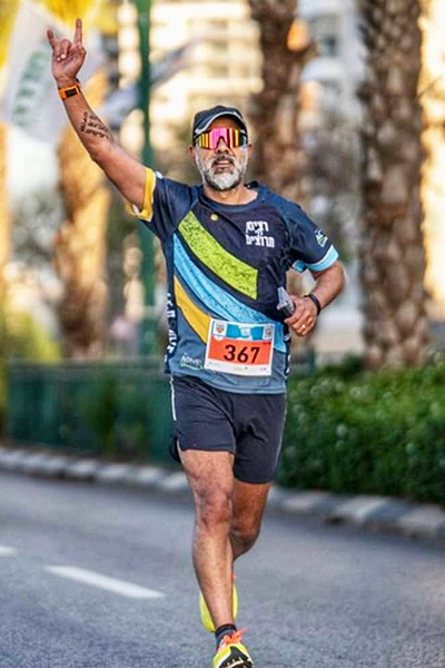 ביגוד ריצה קאסטום. רצים בלי תרוצים