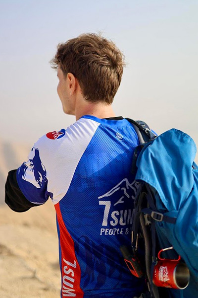 ביגוד HBR Sports בשטח | 7SUMMIT - ביגוד מועדון 7SUMMIT של דניאל וולפסון