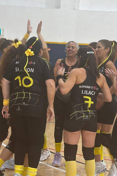 ביגוד כדורשת קסטום לקבוצת ברקן