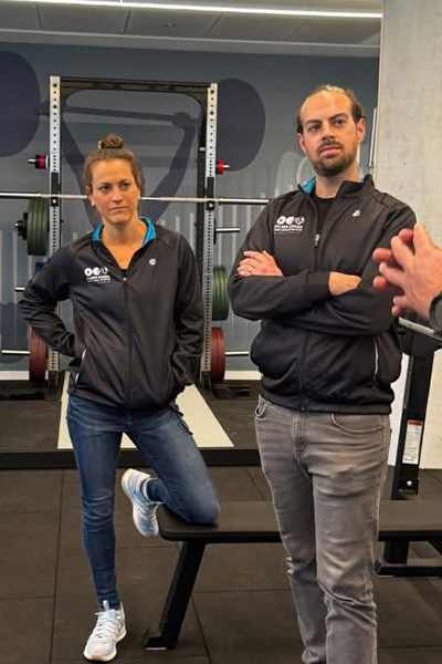 ביגוד צוות, מכון סילבן אדמס