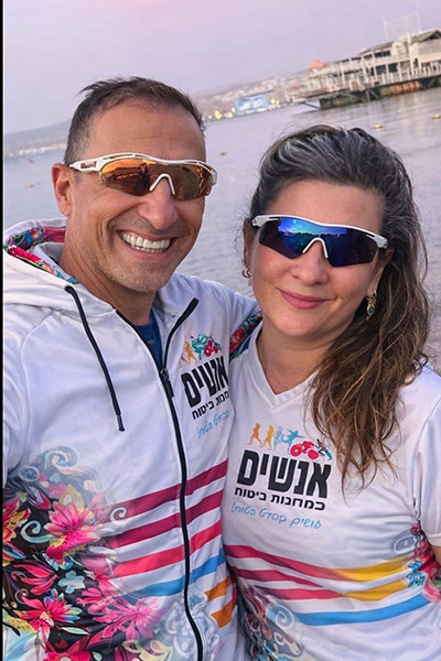 ביגוד HBR Sports בשטח | אנשים - ביגוד לקבוצת הטריאתלון של חברת אנשים