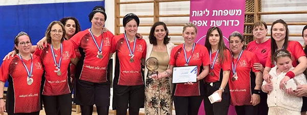 ביגוד HBR Sports בשטח | עממיות - ביגוד קבוצת הכדורשת של העממיות