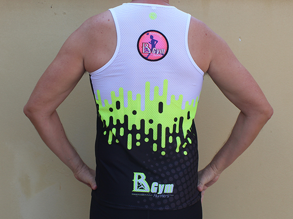 גופיית ריצה קסטום לגבר | BGym - ביגוד 2021 לקבוצת BGym ב-3 גרסאות צבע זוהר