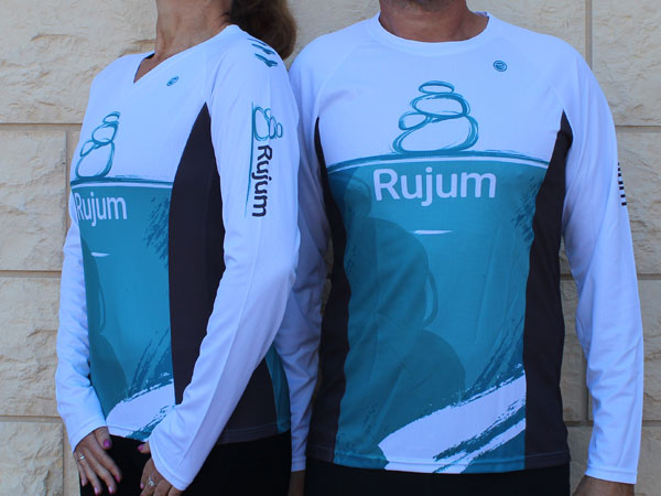 חולצות ארוכות מנדפות לריצה | Rujum - ביגוד ריצה במיתוג חברה Rujum