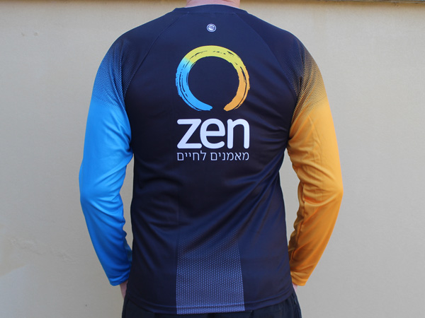 גב חולצת ריצה ארוכה | zen מאמנים לחיים - ביגוד קאסטום zen