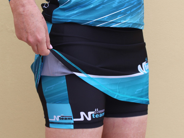 חצאית עם הדפסת קסטום | NTeam - ביגוד ריצה קסטום לקבוצת Nteam