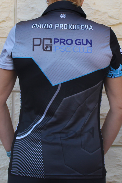 חולצת מועדון ירי Pro Gun | הדריבק - ביגוד בהפקת סטודיו הדריבק