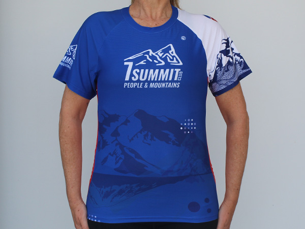 חולצה קצרה קסטום | 7SUMMIT - ביגוד מועדון 7SUMMIT של דניאל וולפסון