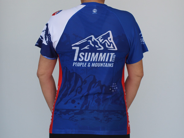 חולצה קצרה קסטום | 7SUMMIT - ביגוד מועדון 7SUMMIT של דניאל וולפסון