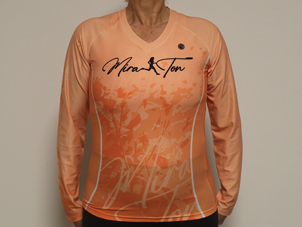 חולצה ארוכה בגזרת נשים