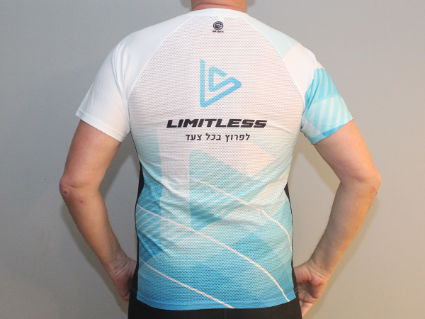 חולצת ריצה קסטום | LIMITLESS - ביגוד קבוצת LIMITLESS