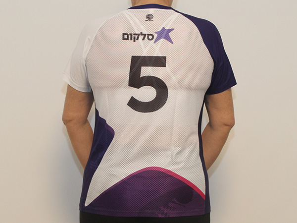 חולצת קסטום לשחקנית | סלקום - ביגוד לנבחרת הכדורשת של חברת סלקום