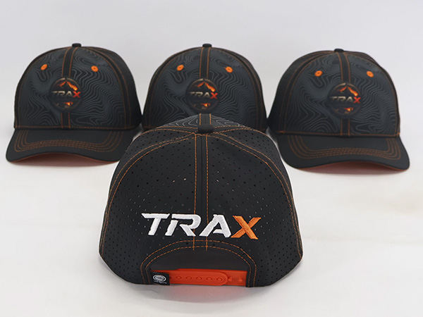 כובע מצחיה קסטום | TRAX - ביגוד אקסטרים TRAX 